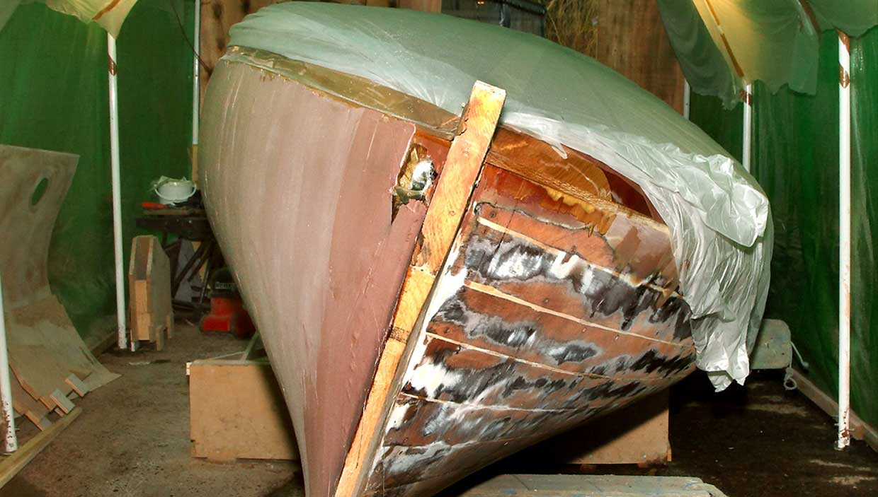 Vintage Racing Boat 'Fixitor' during Restoration